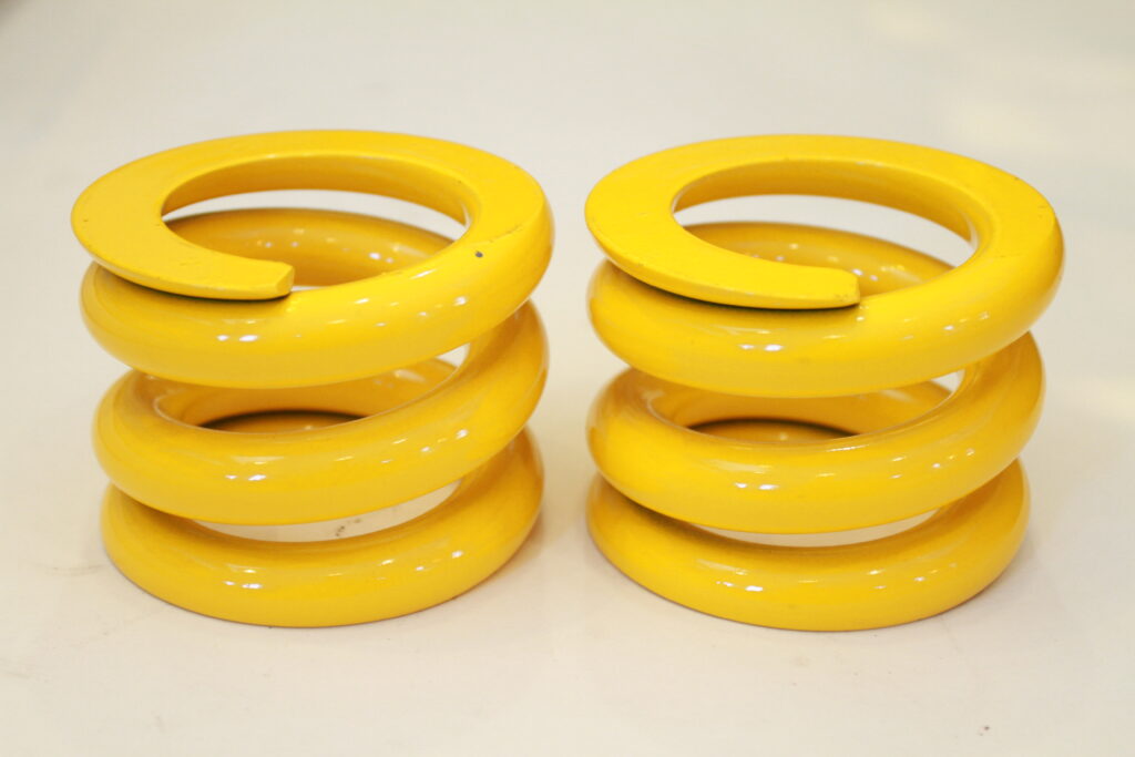 ミニには定番の改善パーツがある！ その8 コイルスプリング