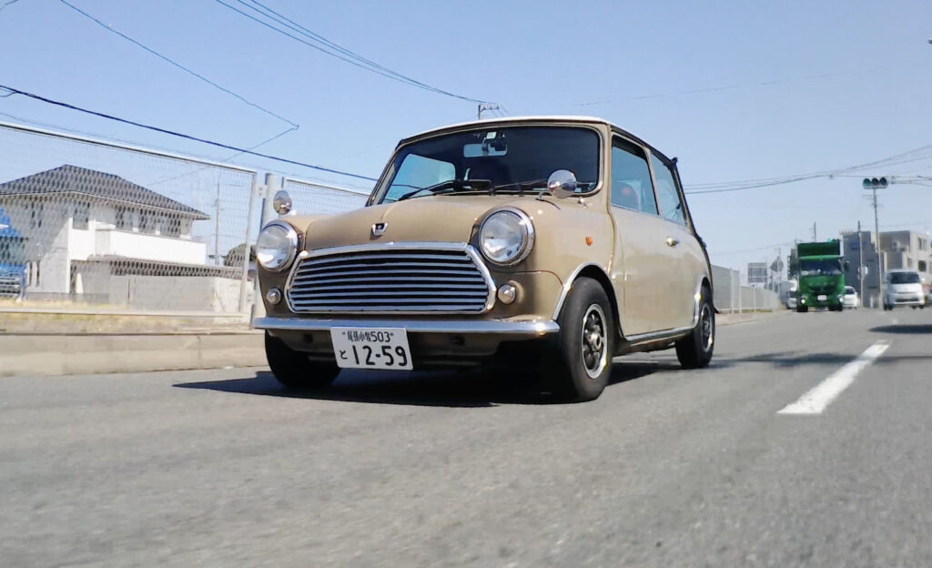 クラシックミニ　キングスロード01ストレートセンターマフラー⭐︎ クラシックミニ キングスロード01ストレートセンターマフラー